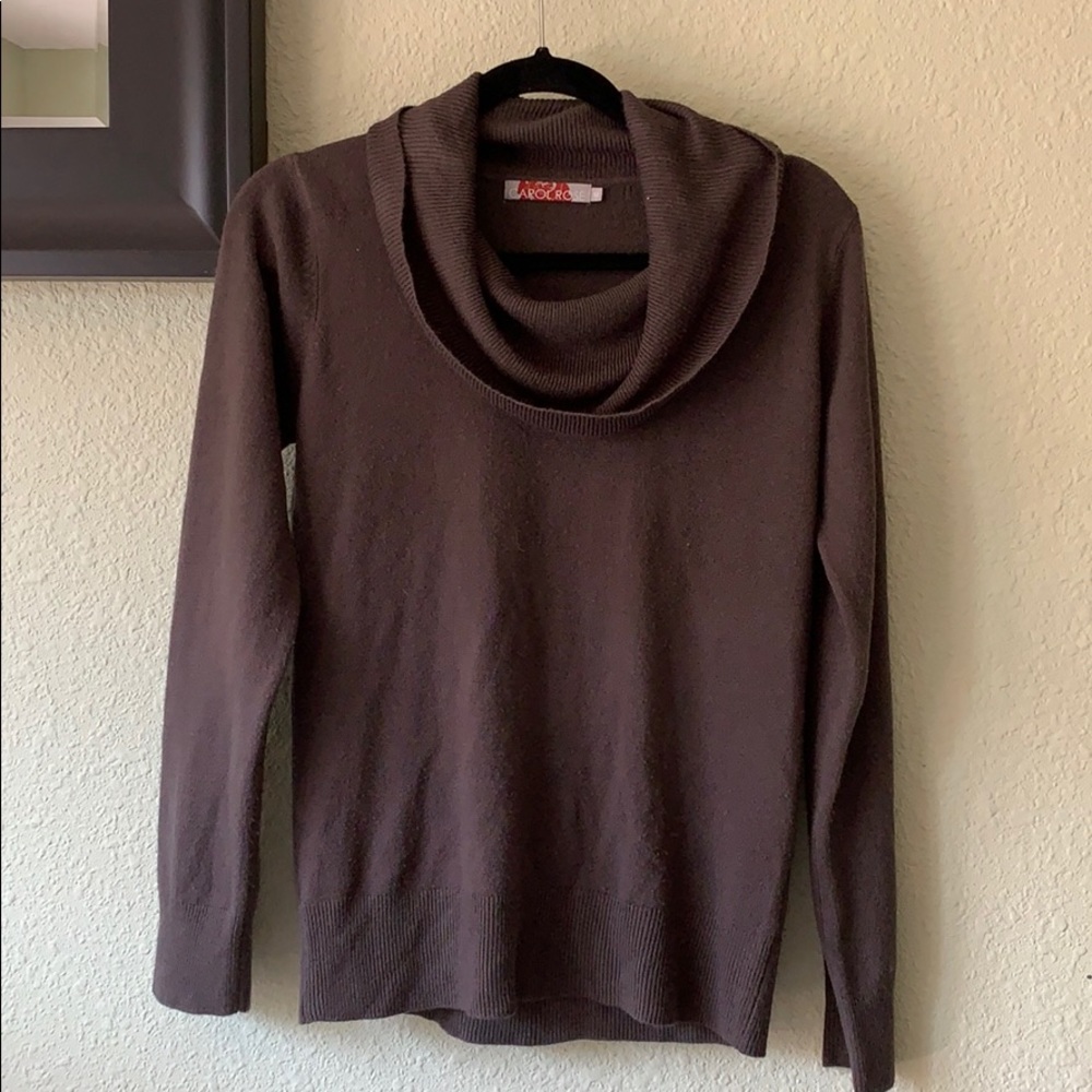 Gray sweater top